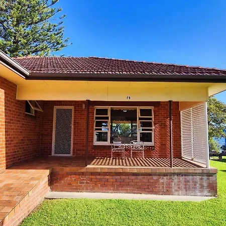 Seaside Cottage With Jetty Point Clare Exterior photo